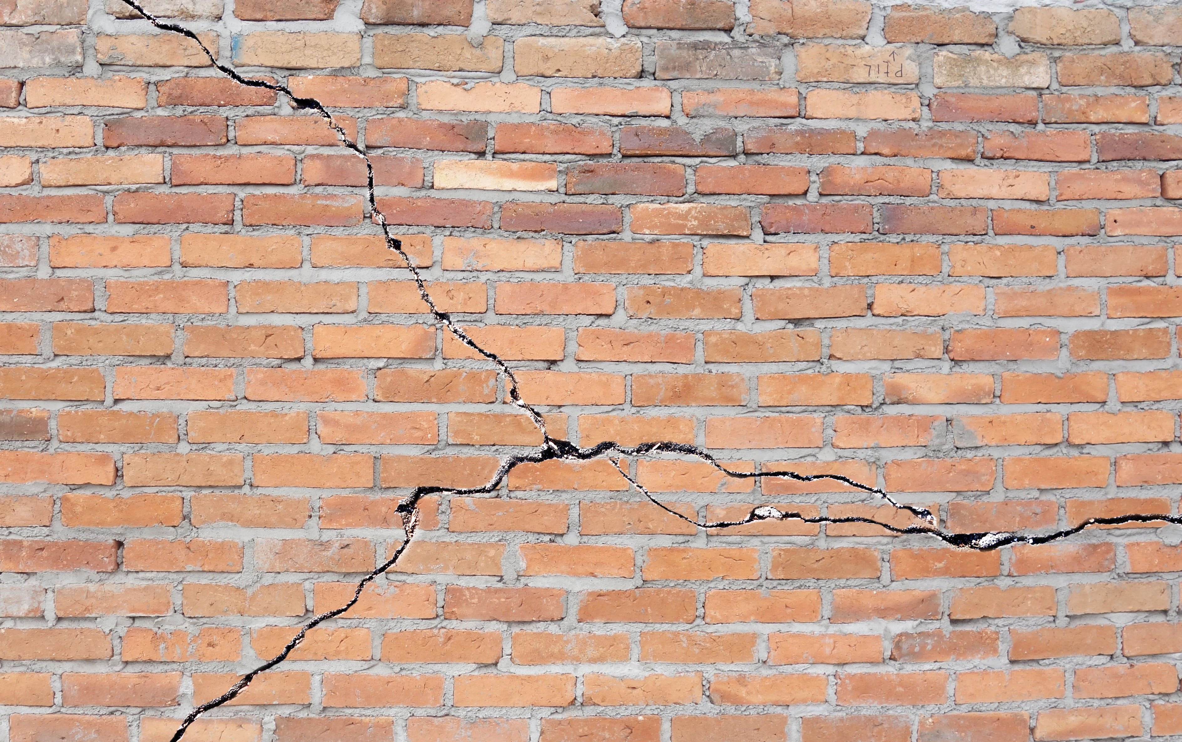 Top 18 Signs of Structural Damage in Your Home  Rockford Mutual