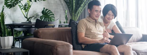 Couple, Laptop, Reading laptop, Smiling Couple