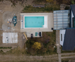 Pool, pool under construction, residential, renovation 