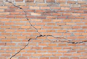 Structural Damage, Crack, Building Maintanence, Home Maintanence